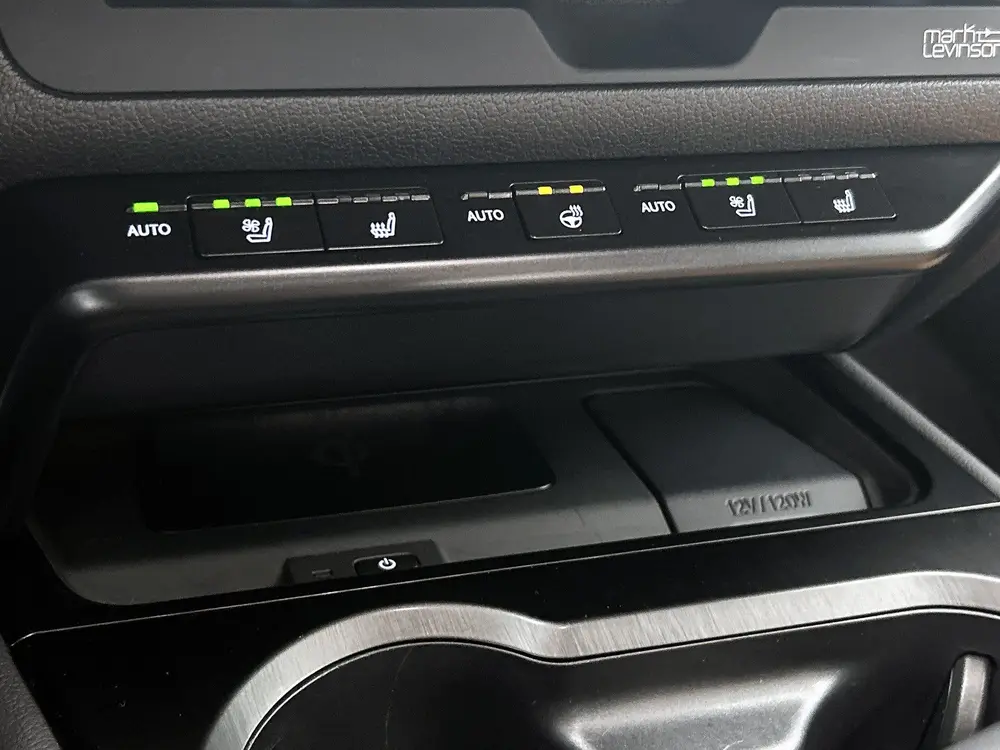 Lexus UX 250h Executive Line + President Pack | Mark Levinso uit 2020, foto 15