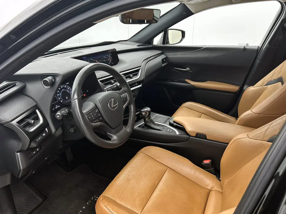 Lexus UX 250h Executive Line + President Pack | Mark Levinso uit 2020, foto 7