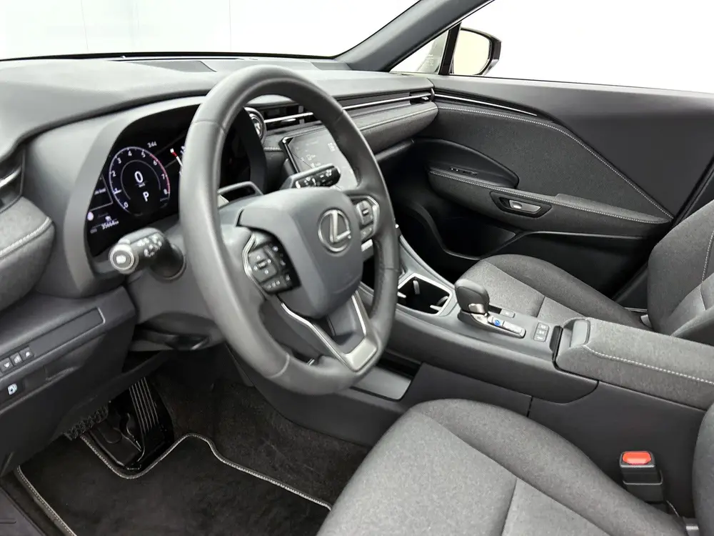Lexus LBX 2WD Safety+Comfort Pack uit 2025, foto 19