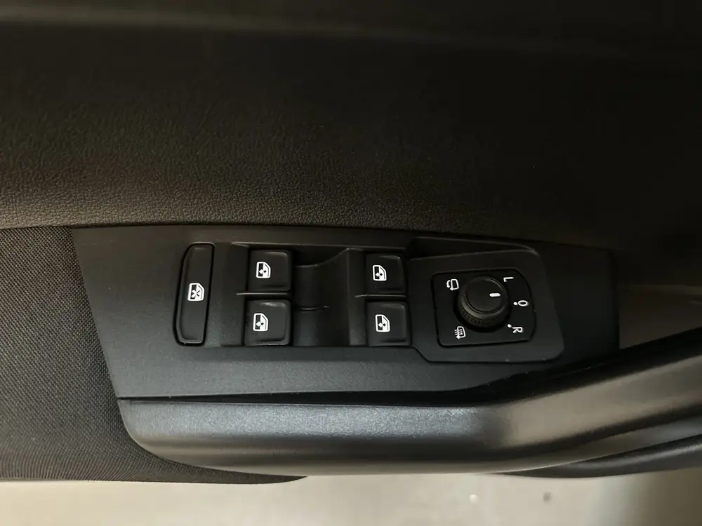 Volkswagen Polo 1.0 TSI Polo Virtual Cockpit App-Connect DAB uit 2021, foto 18