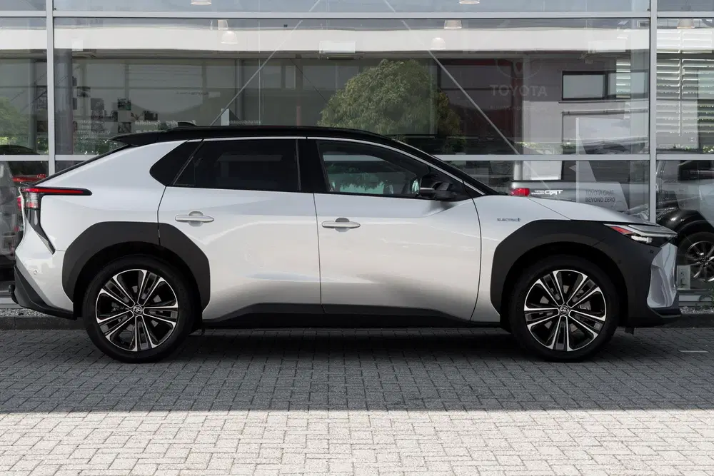 Toyota bZ4X Premium 71 kWh uit 2025, foto 3
