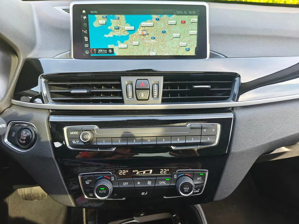 BMW X1 SDrive18i High Executive headup pano leer uit 2019, foto 14