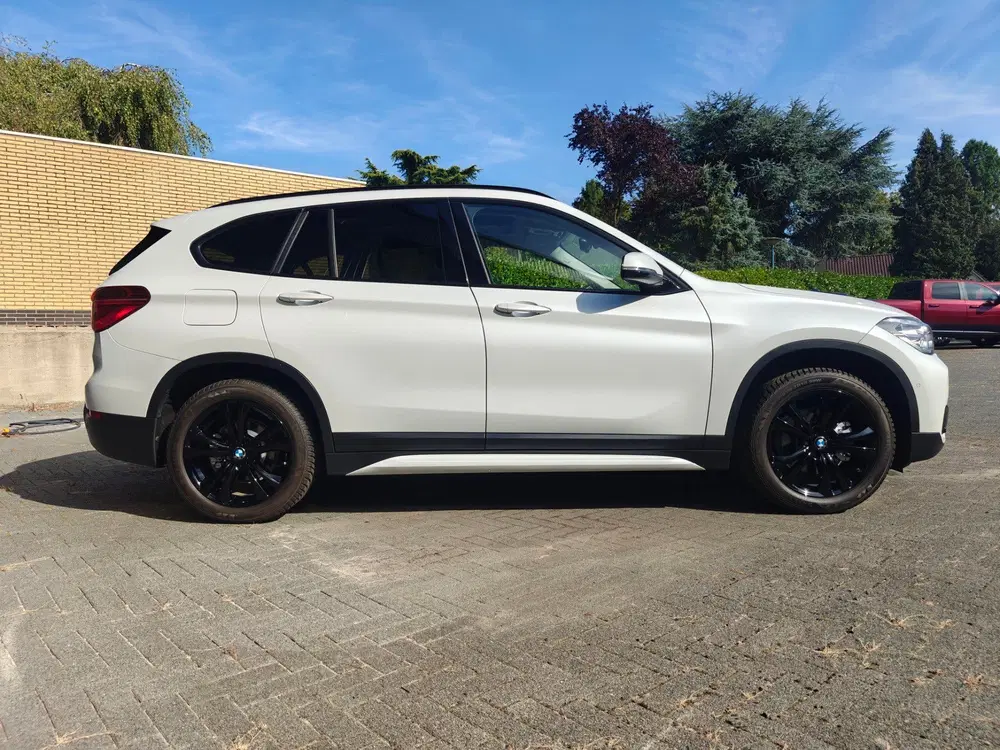 BMW X1 SDrive18i High Executive headup pano leer uit 2019, foto 5