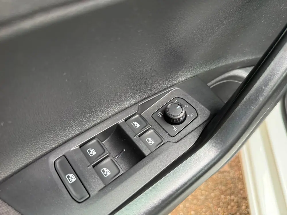 Volkswagen Polo 1.0|CARPLAY/PDC/LED/DIGITAAL/STOELVERW uit 2023, foto 9