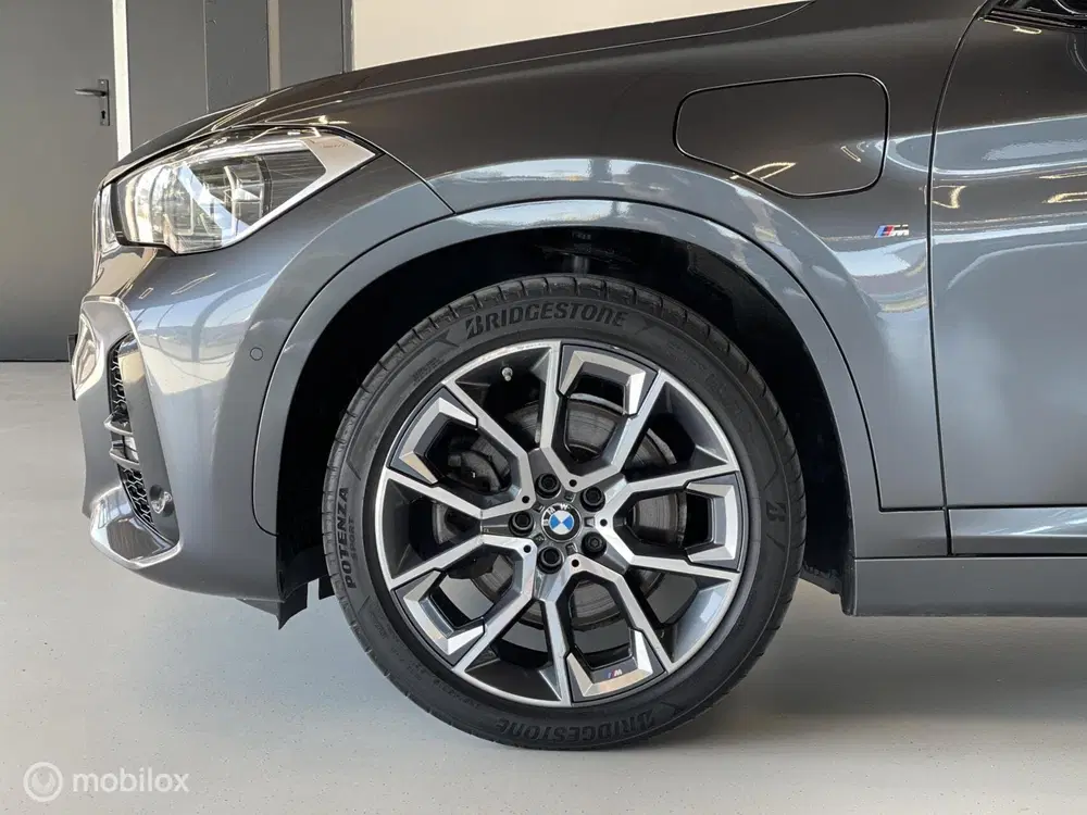 BMW X1 xDrive25e M Sport uit 2021, foto 4