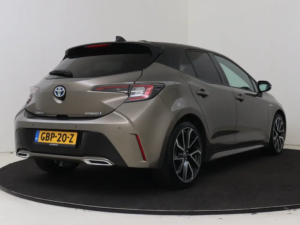 Toyota Corolla 2.0 Hybrid Premium uit 2021, foto 2