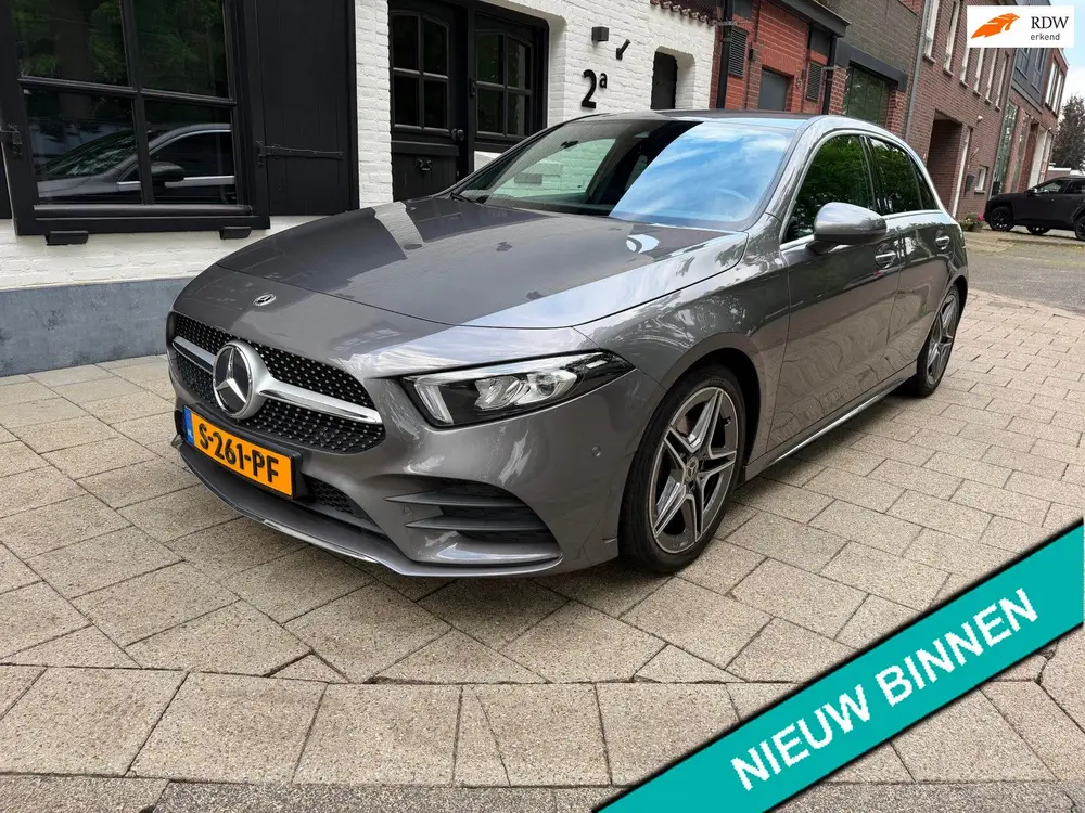 Mercedes-Benz A-Klasse 200 AMG Line uit 2020