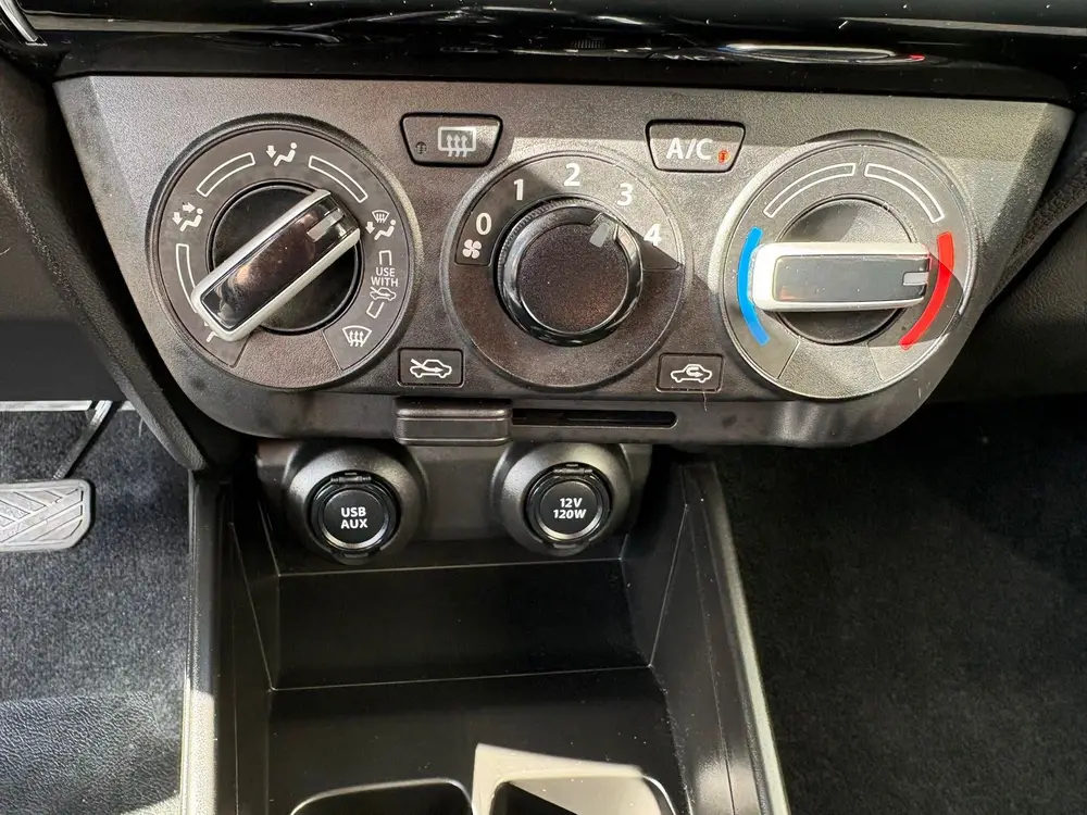 Suzuki Swift 1.2 Select uit 2019, foto 11