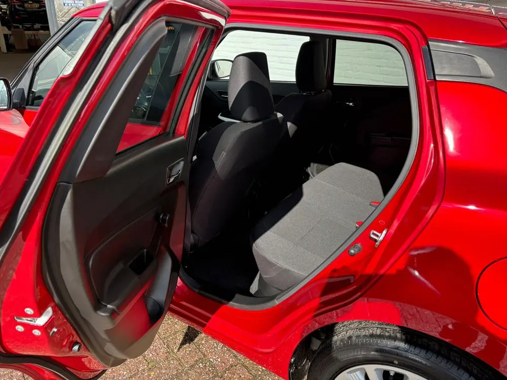 Suzuki Swift 1.2 Select uit 2019, foto 7