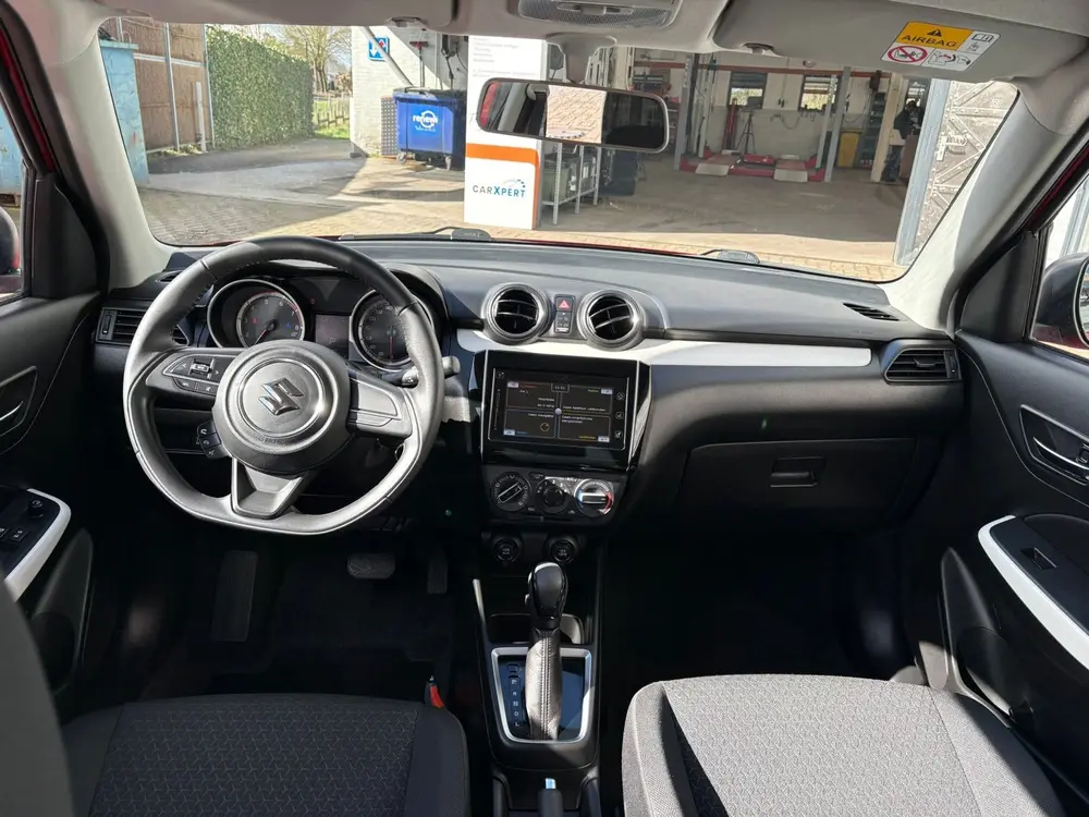 Suzuki Swift 1.2 Select uit 2019, foto 8