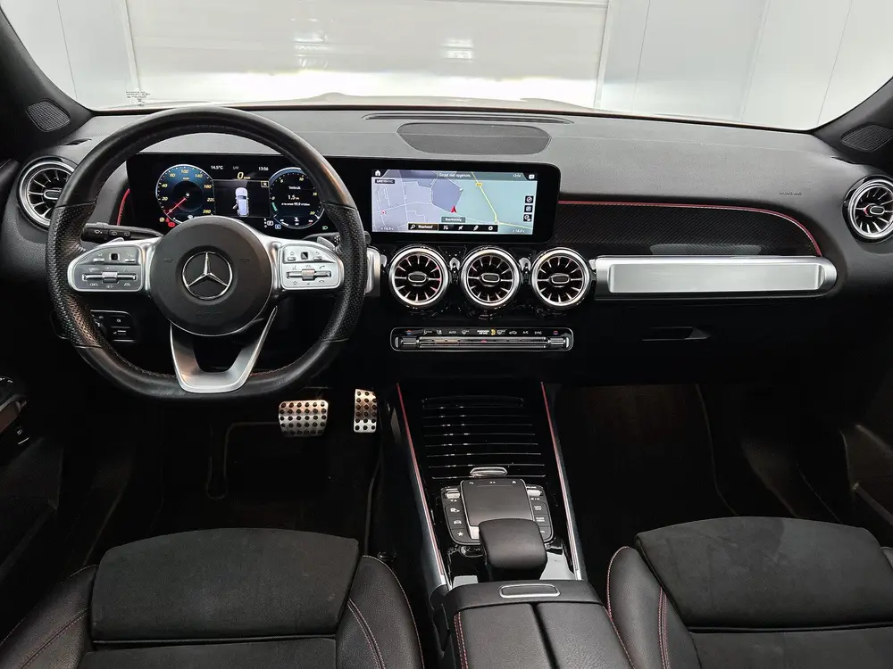 Mercedes-Benz GLB 200 Business Solution AMG uit 2023, foto 5