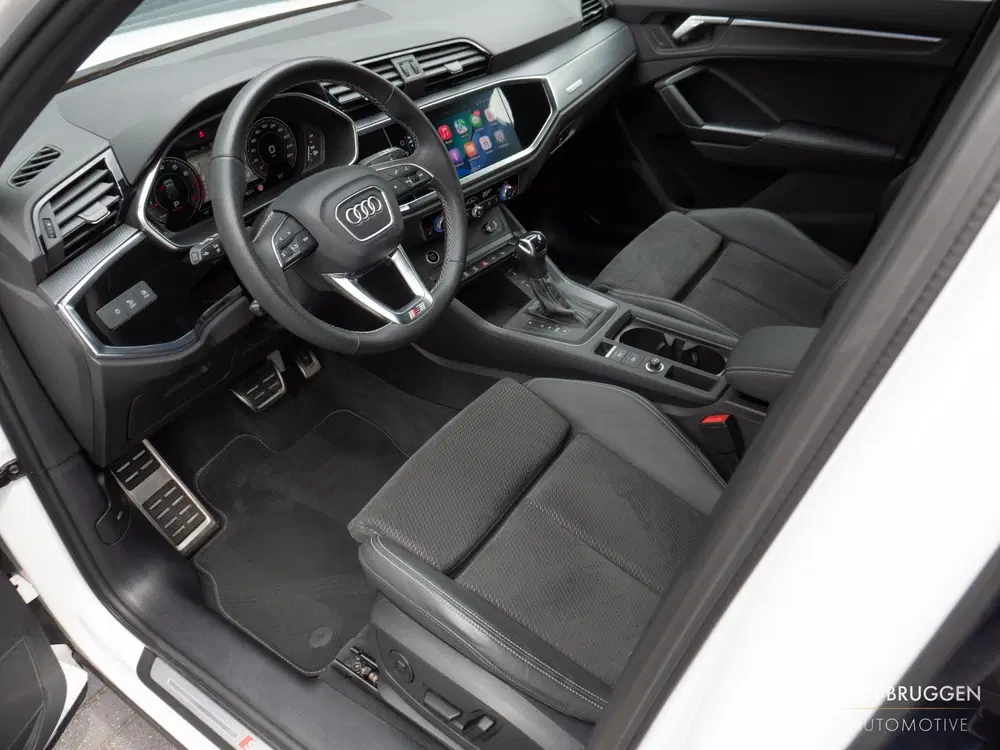 Audi Q3 35 TFSI S-Line Pano Sfeer Camera E-Stoel B uit 2022, foto 11