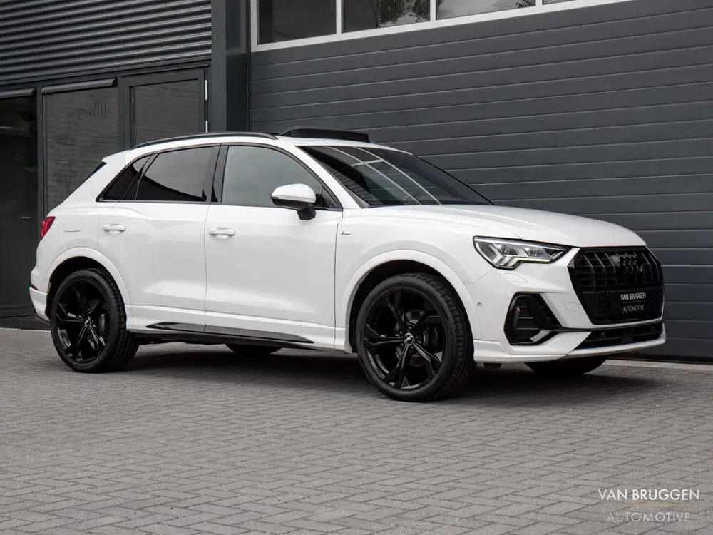 Audi Q3 35 TFSI S-Line Pano Sfeer Camera E-Stoel B uit 2022, foto 15
