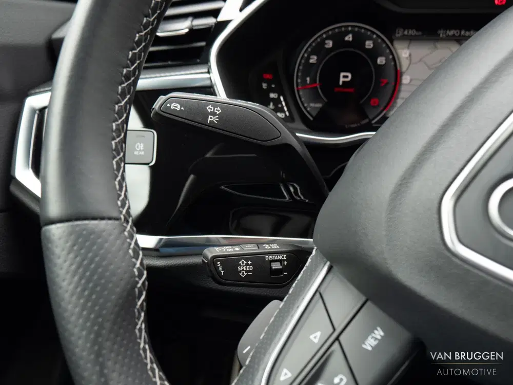 Audi Q3 35 TFSI S-Line Pano Sfeer Camera E-Stoel B uit 2022, foto 19