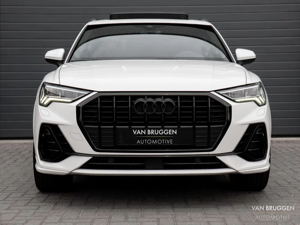 Audi Q3 35 TFSI S-Line Pano Sfeer Camera E-Stoel B uit 2022, foto 6