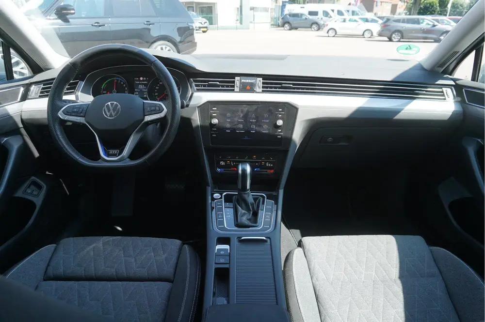 Volkswagen Passat Variant 1.4 TSI PHEV GTE Automaat uit 2022, foto 12