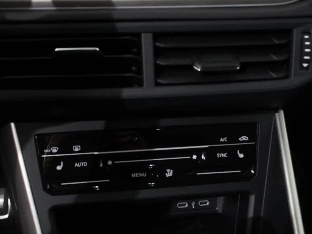 Volkswagen Polo 1.0 TSI Move DSG Navigatie Apple Carplay/And uit 2025, foto 20