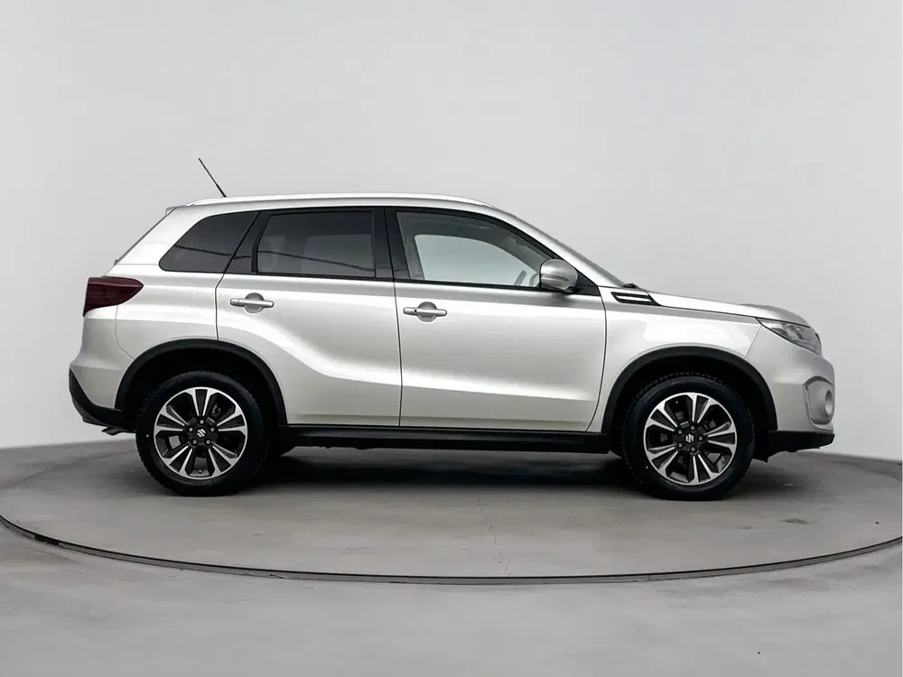 Suzuki Vitara 1.4 Boosterjet Style Smart Hybrid uit 2024, foto 13