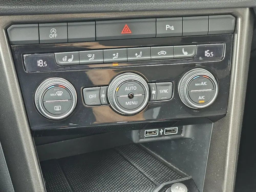 Volkswagen T-Roc 1.5 TSI DSG Style | LED | Stoel & stuurverw uit 2019, foto 16