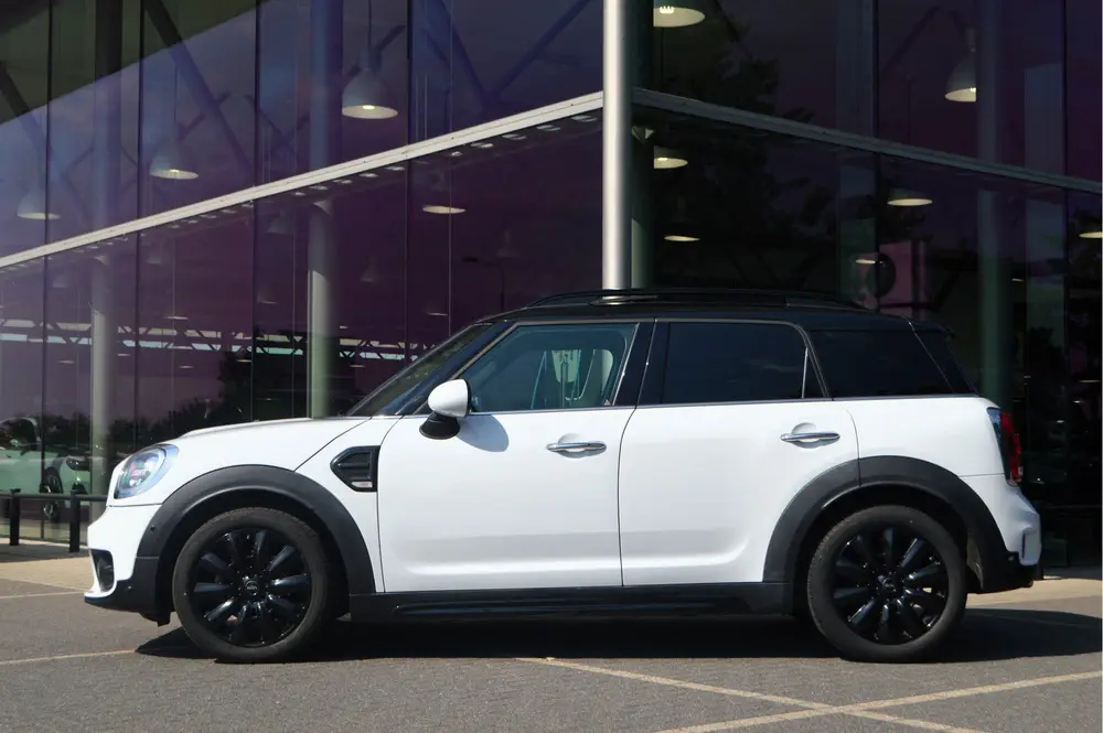 Mini Countryman Cooper Chili Automaat uit 2019, foto 2