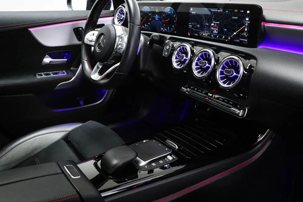 Mercedes-Benz CLA 180 Business Solution AMG uit 2021, foto 3