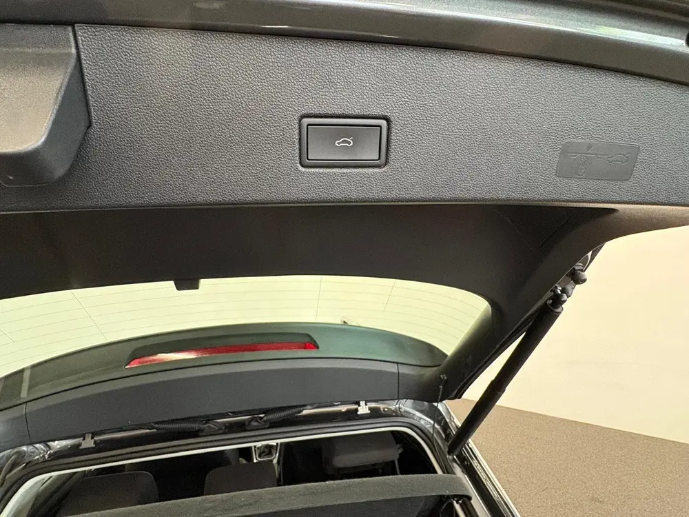 Volkswagen T-Roc 1.5 TSI 150pk Automaat Style Climate Contro uit 2022, foto 12