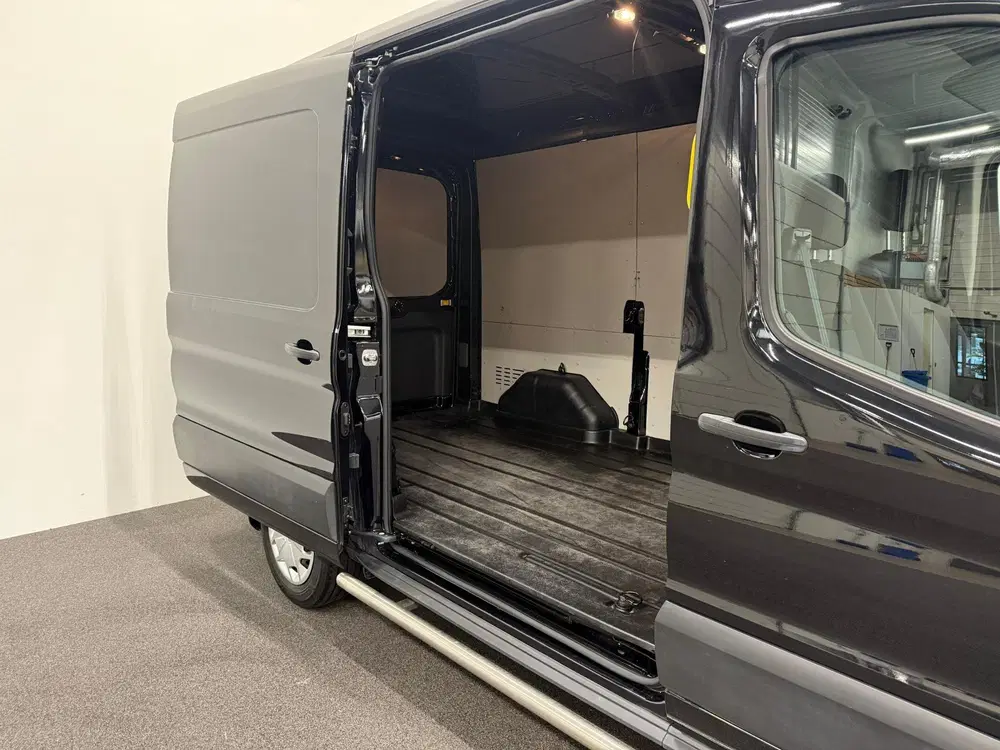 Ford Transit 310 2.0 TDCI L2H2 Trend Automaat Navigatie uit 2024, foto 7