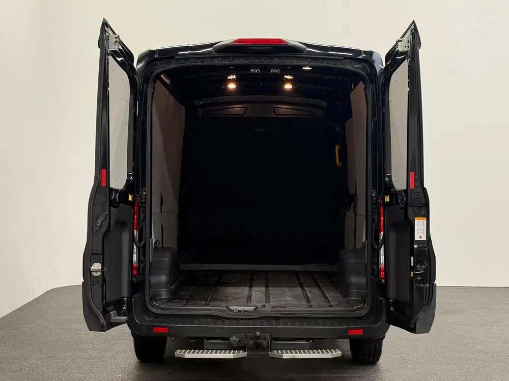 Ford Transit 310 2.0 TDCI L2H2 Trend Automaat Navigatie uit 2024, foto 8