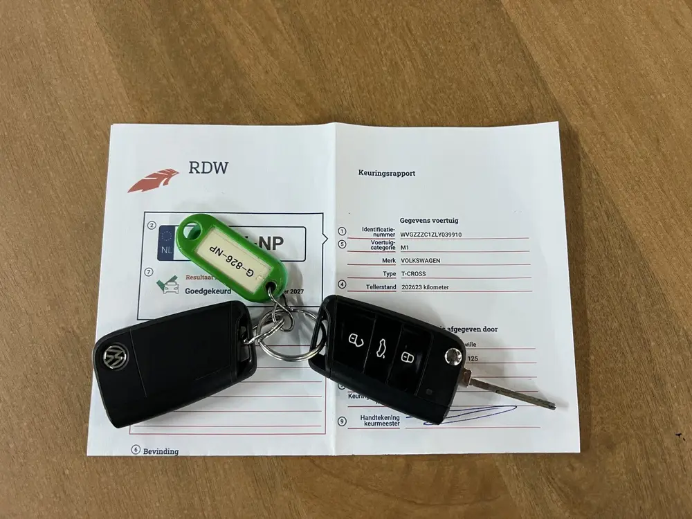 Volkswagen T-Cross 1.0 TSI Life | Camera | Apple Carplay | uit 2019, foto 6