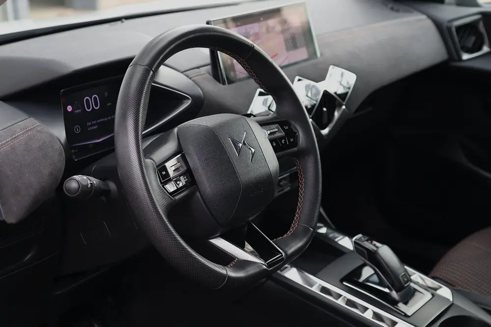 DS Automobiles DS 3 DS 3 1.2 PureTech Performance Line Led Vis uit 2023, foto 15