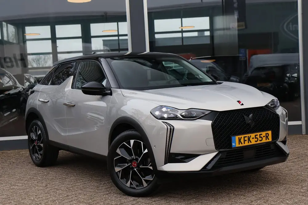 DS Automobiles DS 3 DS 3 1.2 PureTech Performance Line Led Vis uit 2023, foto 3