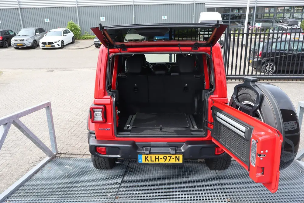 Jeep Wrangler 4xe 380 Sahara Camera voor + achter uit 2021, foto 12
