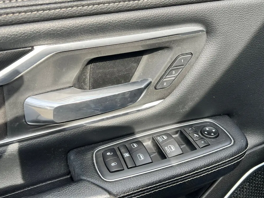 Dodge Ram 1500 5.7 V8 4x4 Crew Cab Sport uit 2020, foto 14
