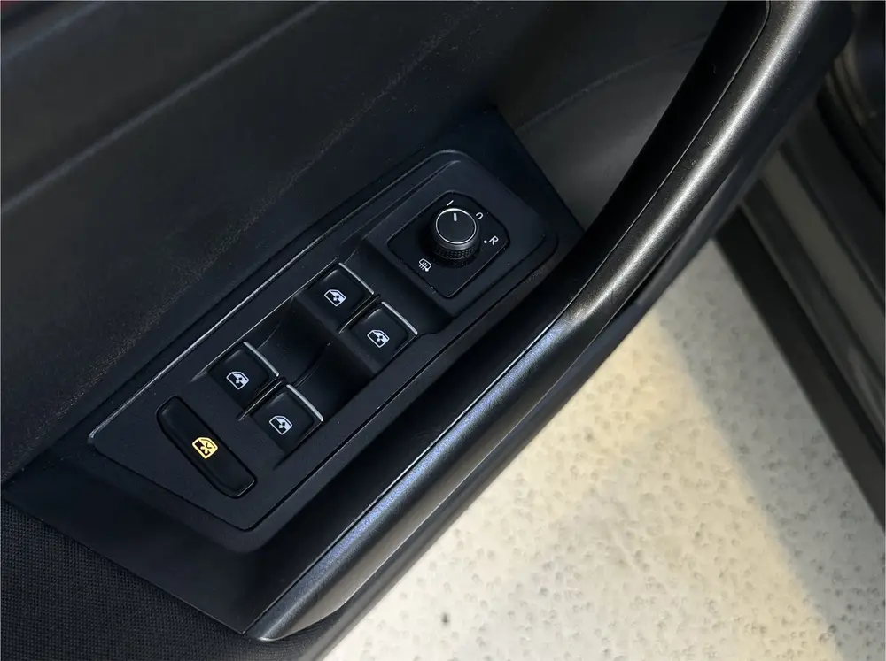Volkswagen T-Roc 1.5 TSI Sport Automaat | LM velgen | Airco uit 2019, foto 15