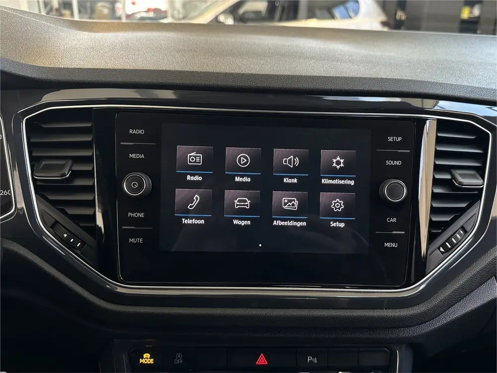 Volkswagen T-Roc 1.5 TSI Sport Automaat | LM velgen | Airco uit 2019, foto 18