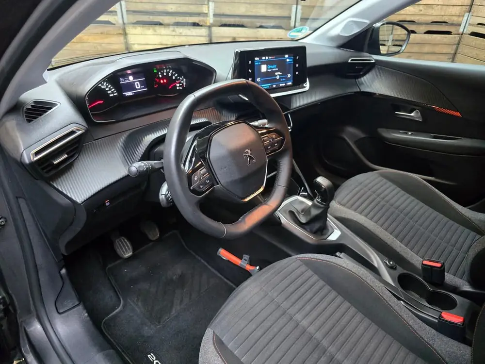 Peugeot 208 1.2 PureTech Active Pack Carplay Cruise Aircondi uit 2022, foto 3