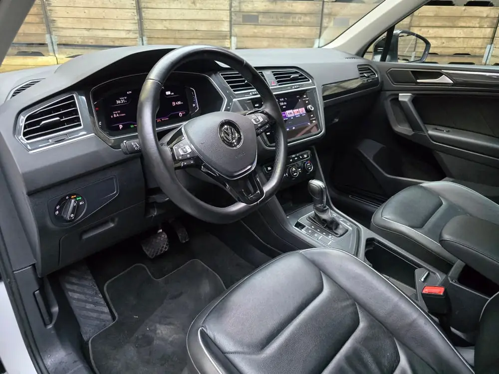 Volkswagen Tiguan 1.5 TSI ACT Highline Business R Pano VCP L uit 2019, foto 3