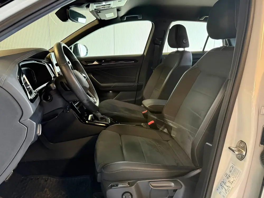 Volkswagen T-Roc 1.5 TSI DSG R-Line | Navigatie uit 2023, foto 15