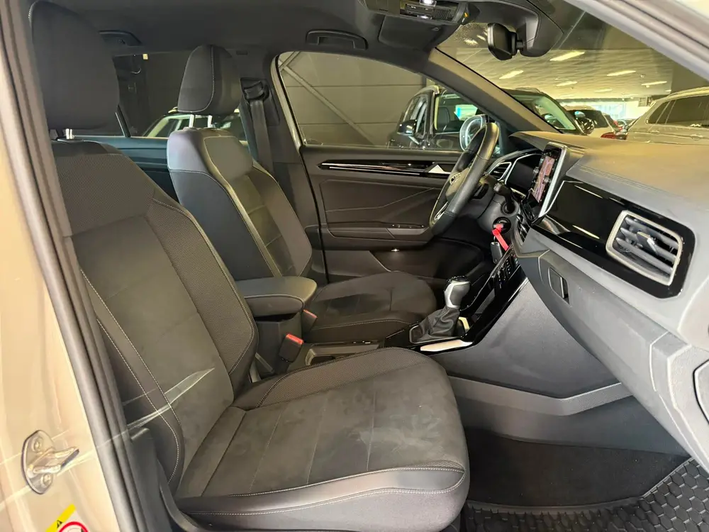 Volkswagen T-Roc 1.5 TSI DSG R-Line | Navigatie uit 2023, foto 19