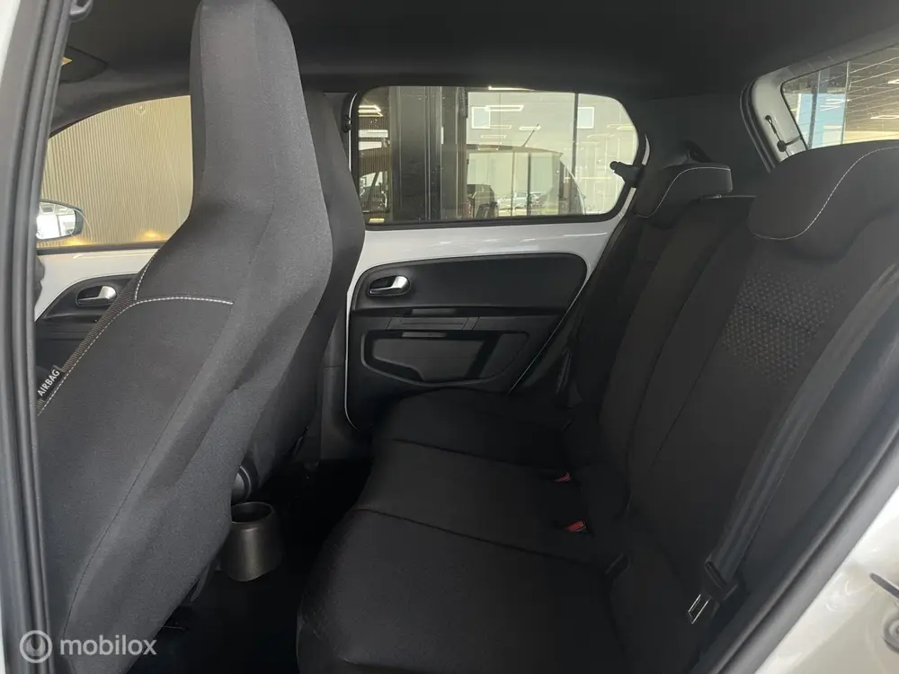 Volkswagen Up! Active | Stoelverwarming | Camera | Cruise | uit 2022, foto 18