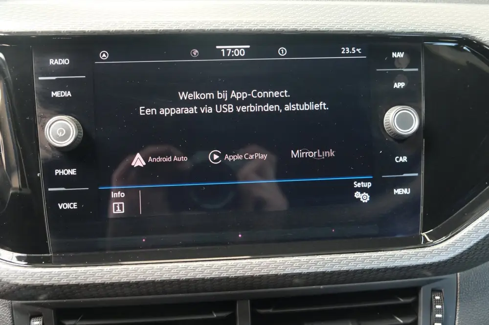 Volkswagen T-Cross 1.0 TSI Style Business 2x R-Line Automaat uit 2021, foto 17