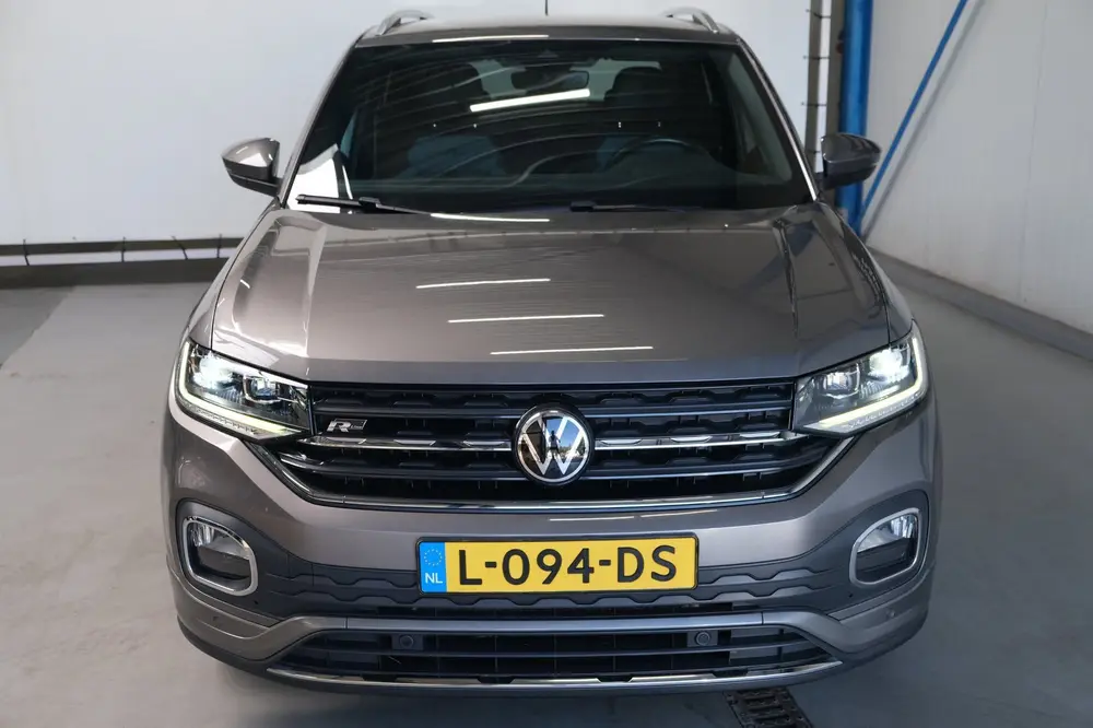 Volkswagen T-Cross 1.0 TSI Style Business 2x R-Line Automaat uit 2021, foto 3