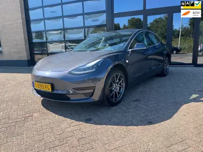 Tesla Model 3 Standard RWD Plus 60 kWh uit 2019