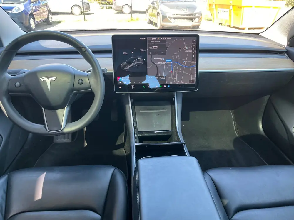 Tesla Model 3 Standard RWD Plus 60 kWh uit 2019, foto 11