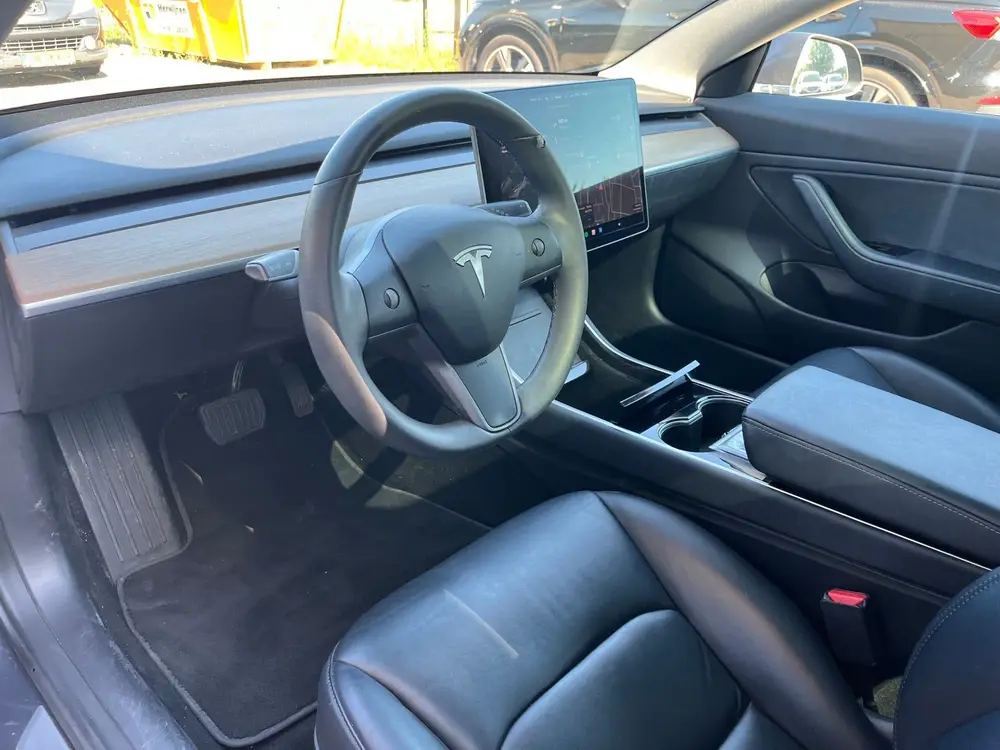 Tesla Model 3 Standard RWD Plus 60 kWh uit 2019, foto 12