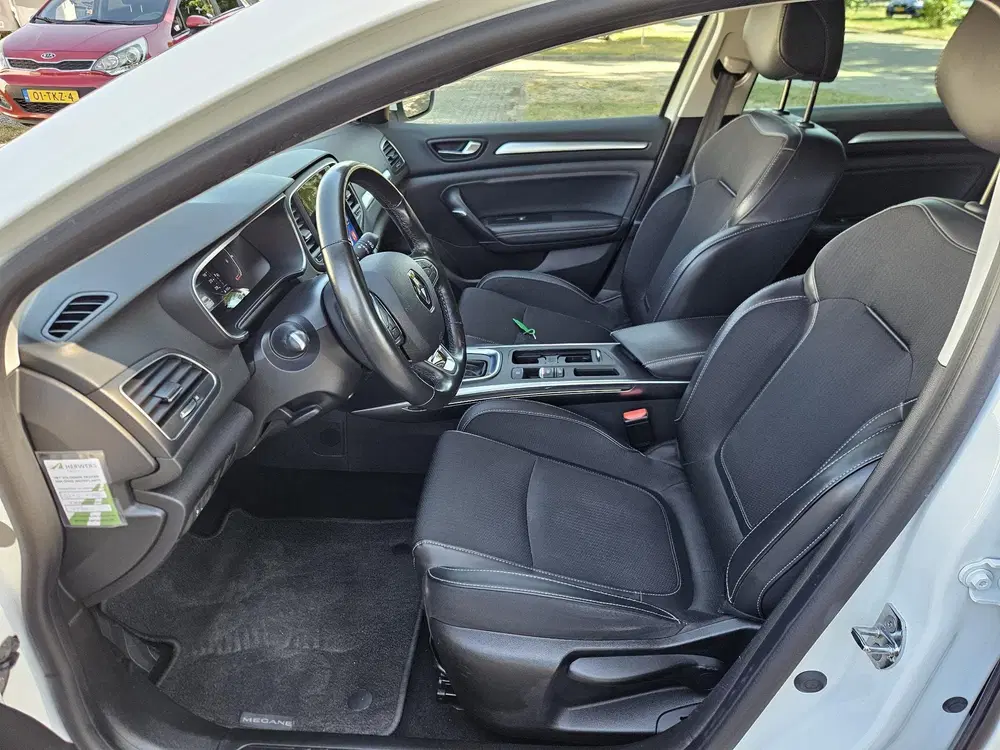 Renault Megane Mégane Estate 1.3 TCe 140 Techno uit 2022, foto 9