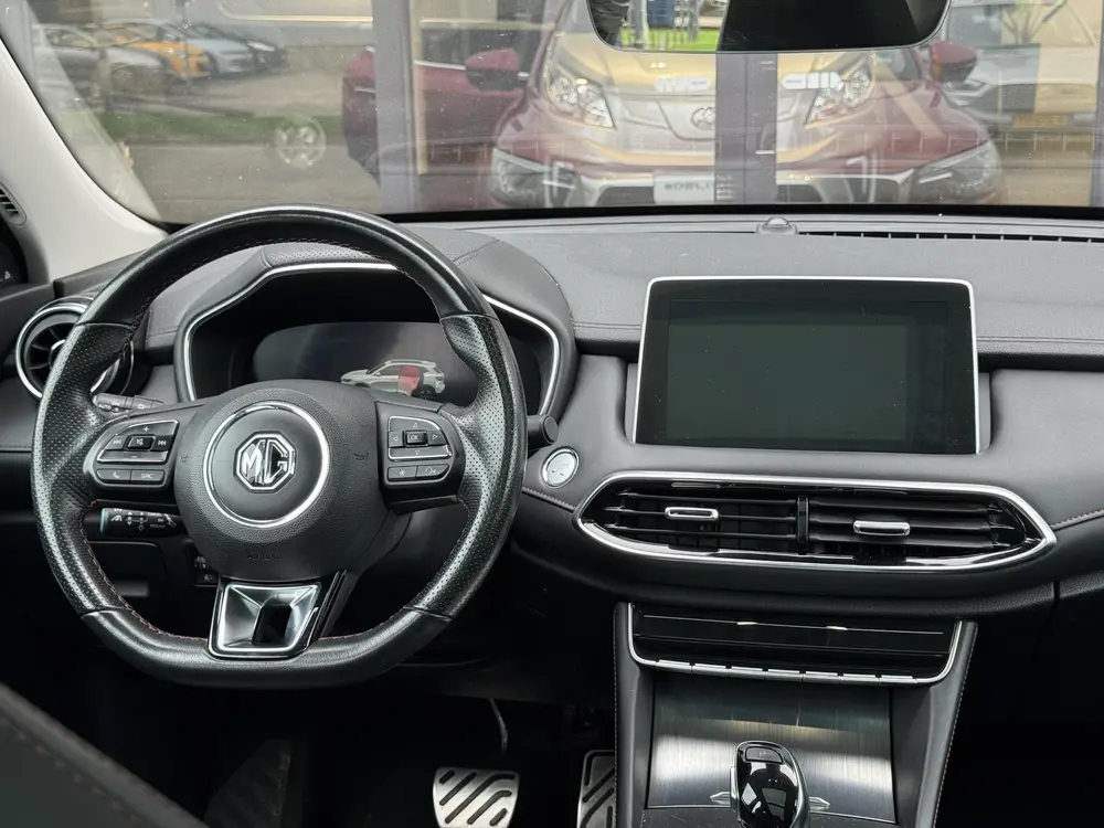 MG EHS 1.5 TGDI PHEV Aut. Luxury | Panoramadak | Leder | Nav uit 2021, foto 16