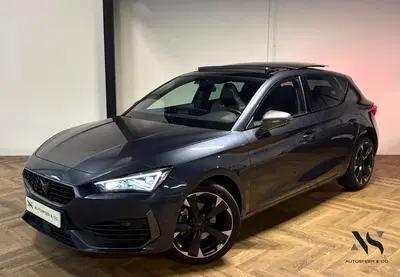 Cupra Leon 1.5 eTSI PANO KEYLESS MEMORY VOL' uit 2023