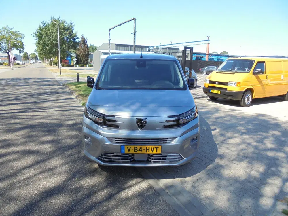 Peugeot Partner 1.5 BlueHDi 130 EAT8 S&S L2 Dubbele schuif uit 2024, foto 2