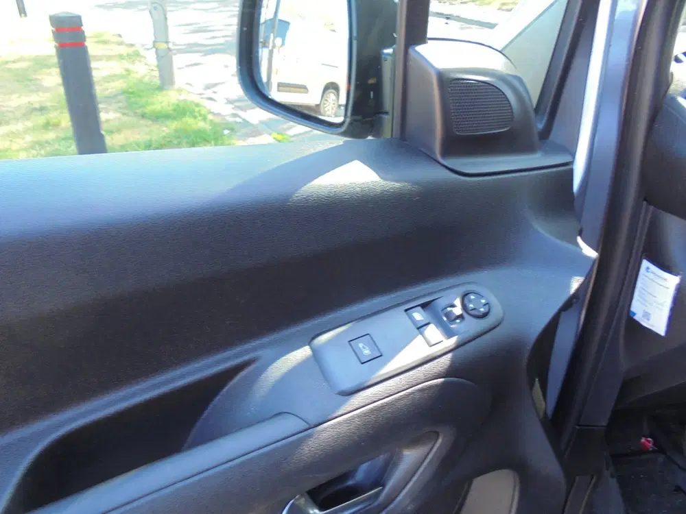 Peugeot Partner 1.5 BlueHDi 130 EAT8 S&S L2 Dubbele schuif uit 2024, foto 5